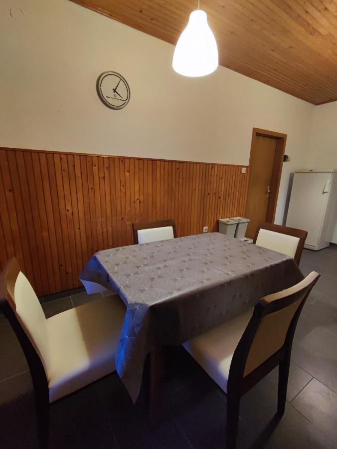 Family Hostel Pivka Kültér fotó