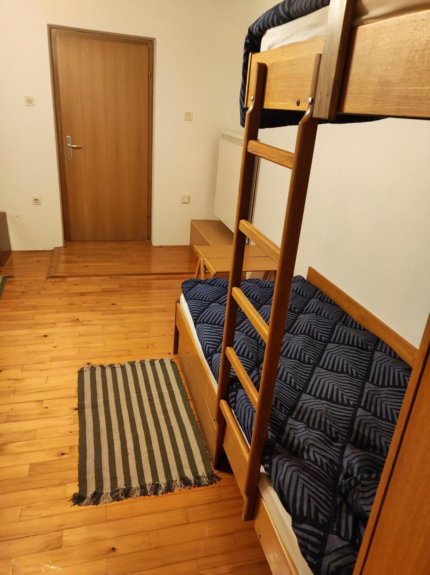 Family Hostel Pivka Szoba fotó