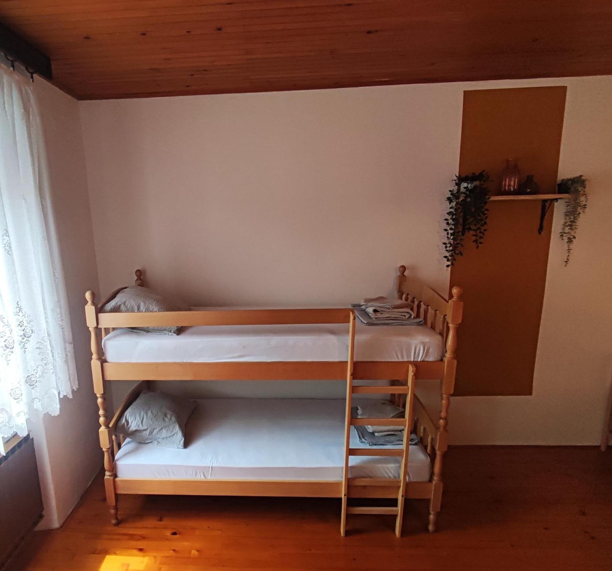 Family Hostel Pivka Kültér fotó